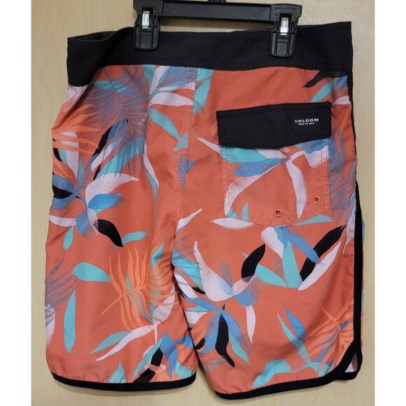 VOLCOM Mod-Tech Board Shorts Unlined Swimming Trunks Men's Size 28 Colorful - Picture 4 of 9